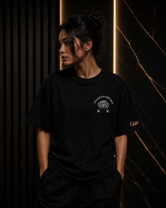 T-shirt 'overthinking'